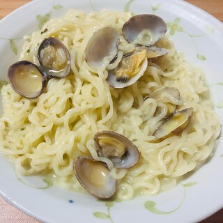 インスタント袋麺で作るボンゴレラーメン